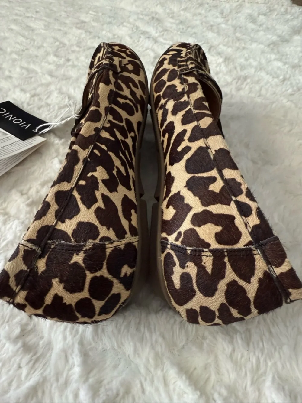NEW VIONIC Larrun Calf Hair Leopard Print Loafers Slip-On Flats - Picture 6 of 13